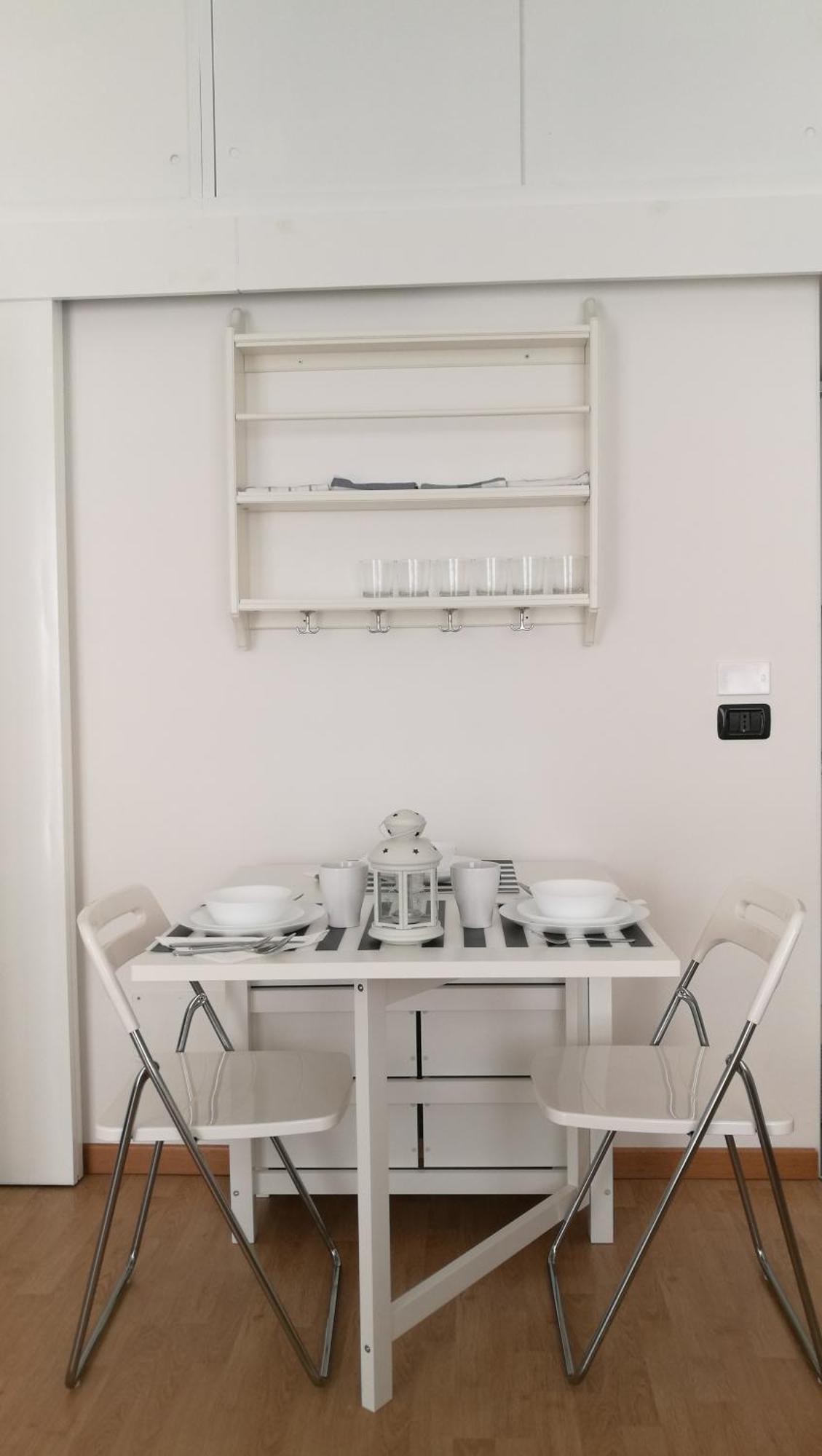 Monolocale Zona Loreto Mm1 Pasteur P1
