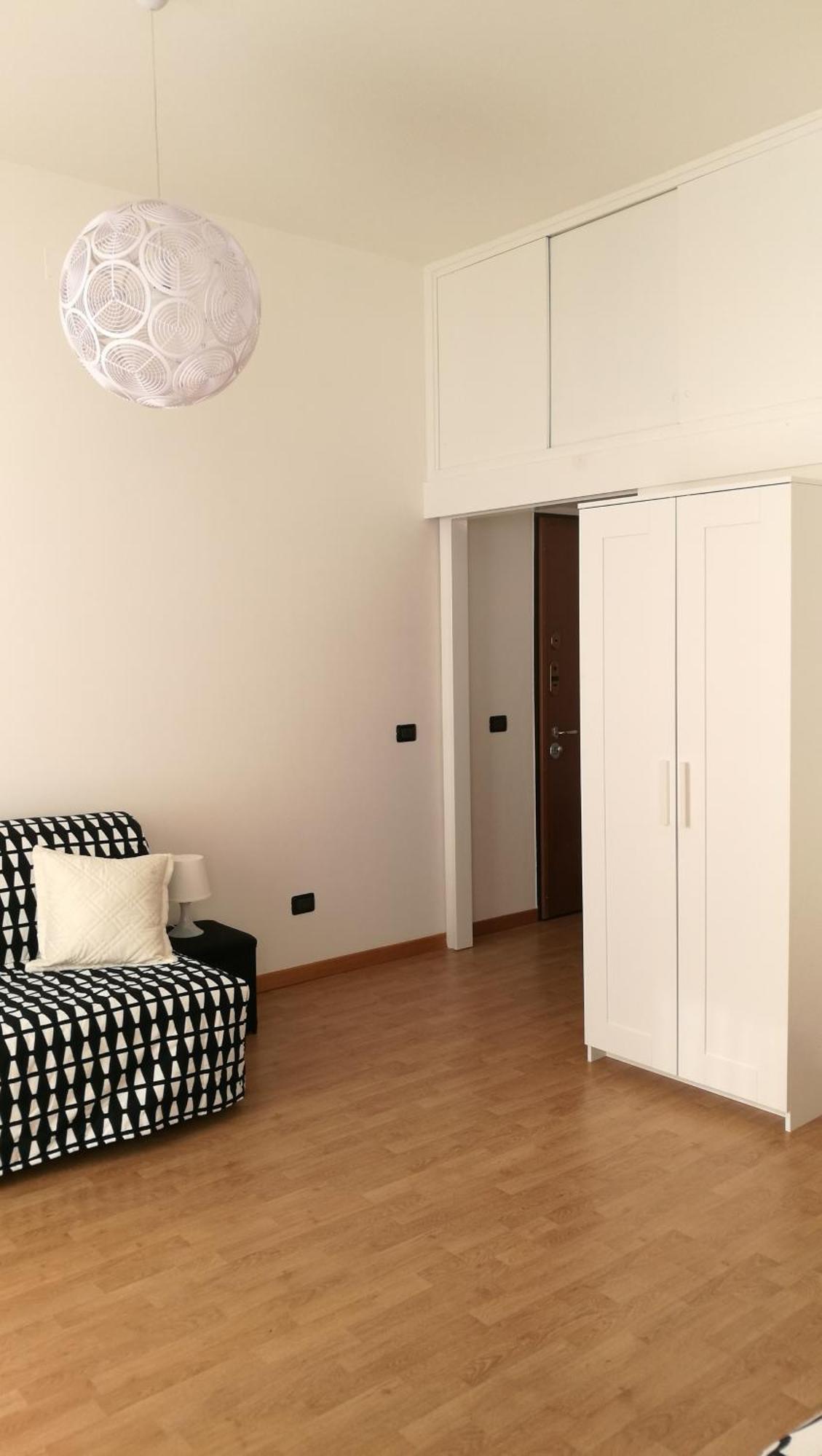 Monolocale Zona Loreto Mm1 Pasteur P1 Milan