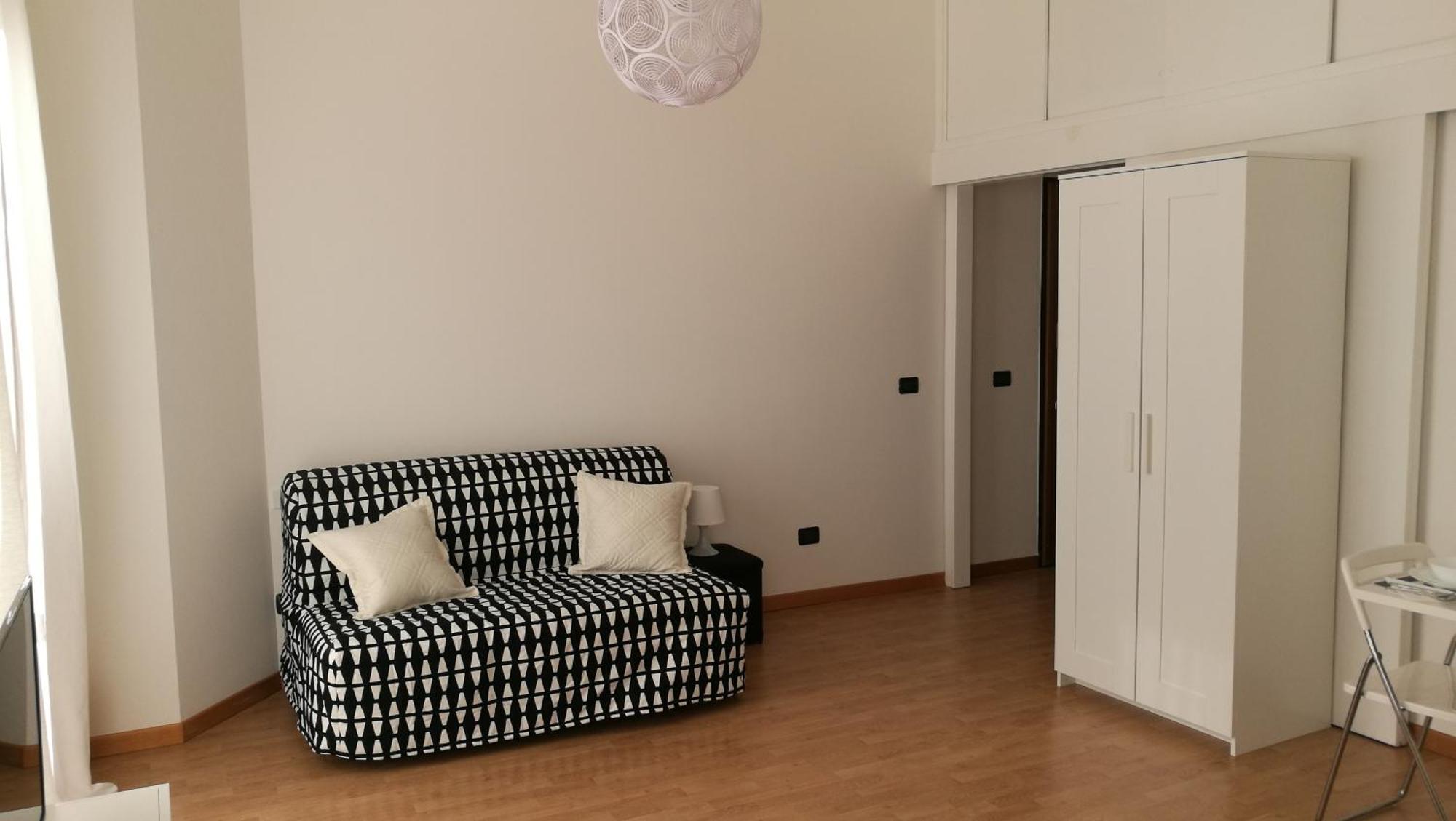 Monolocale Zona Loreto Mm1 Pasteur P1 Milan